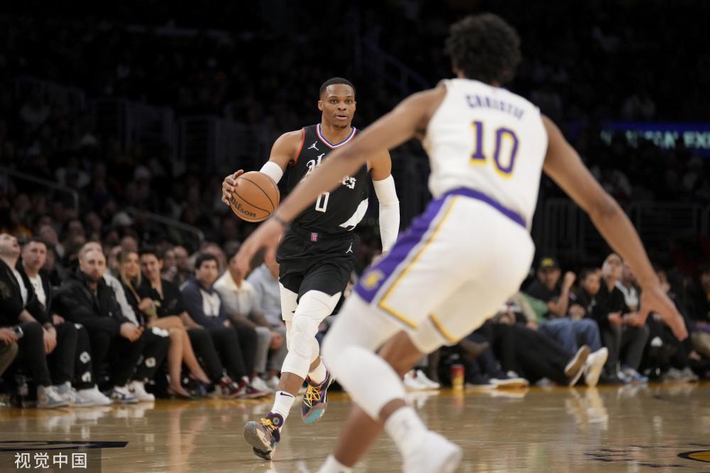 不得不在此 不得不在此