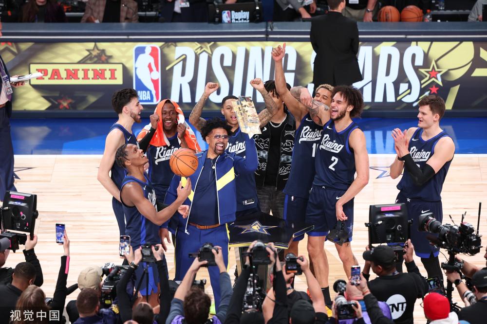 随之而来的 随之而来的